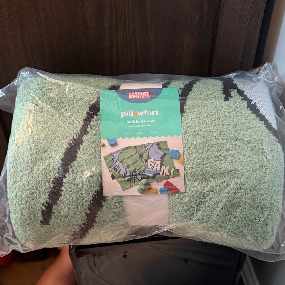 Marvel Hulk Green Knit Blanket
